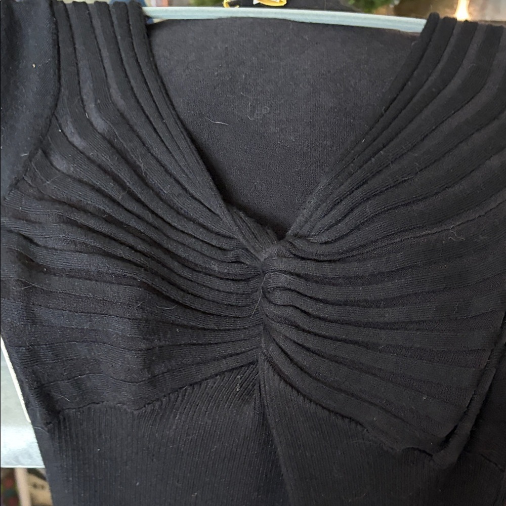 Candies Vintage Black deep V Knit long sleeve sweater L ruched bodice. - Picture 4 of 4
